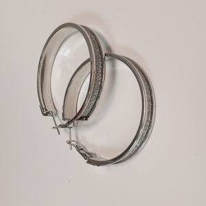 Pretty Sterling Silver Hop Earrings